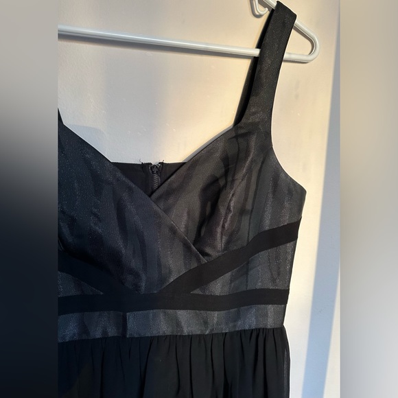 Armani dress - Picture 3 of 4